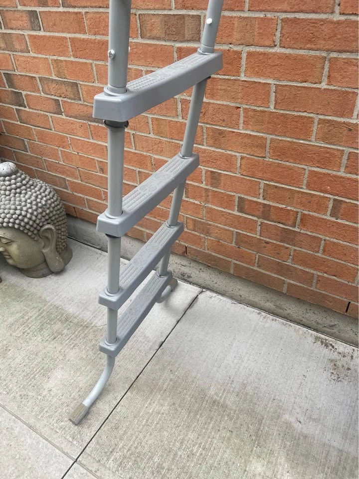 Above Ground Pool Ladder - photo 3