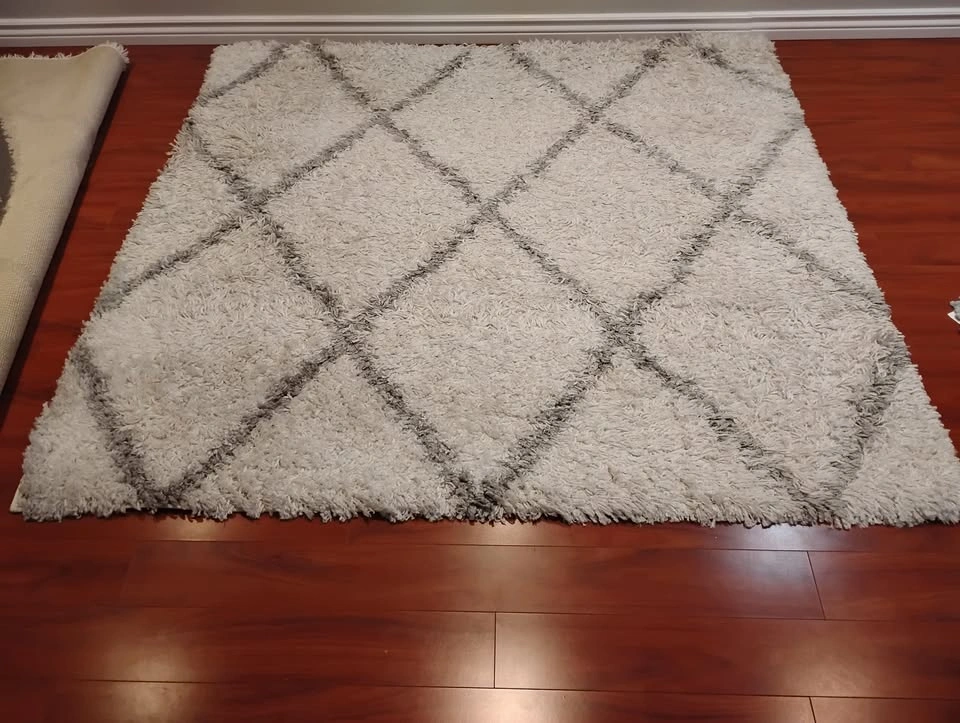 White and Grey Shaggy Lattice Area Rugs - photo 2