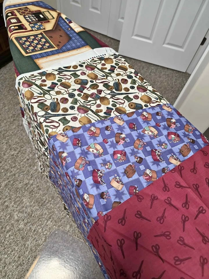 4 Pieces of Sewing Themed Print Cotton Fabrics