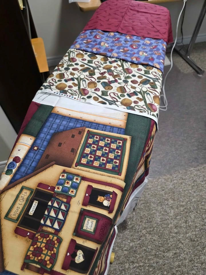 4 Pieces of Sewing Themed Print Cotton Fabrics - photo 2