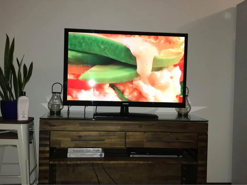Samsung 43” Plasma TV