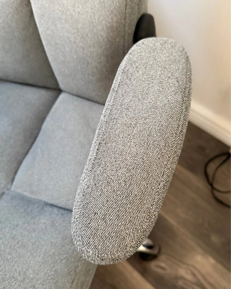 Ergonomic High-Back Office Chair - Very Good Condition - photo 5