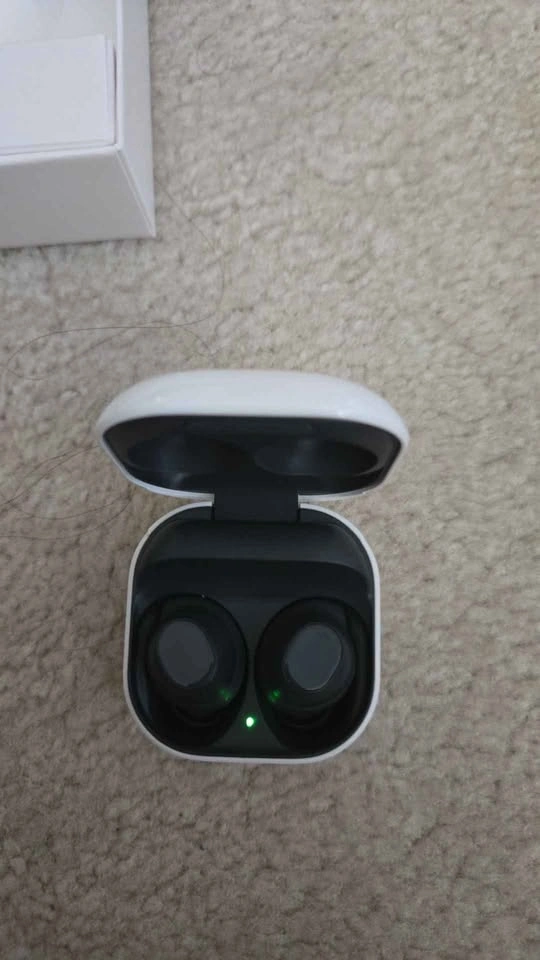 Samsung Galaxy buds FE - photo 2