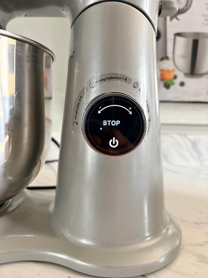Cuisinart Silver Stand Mixer