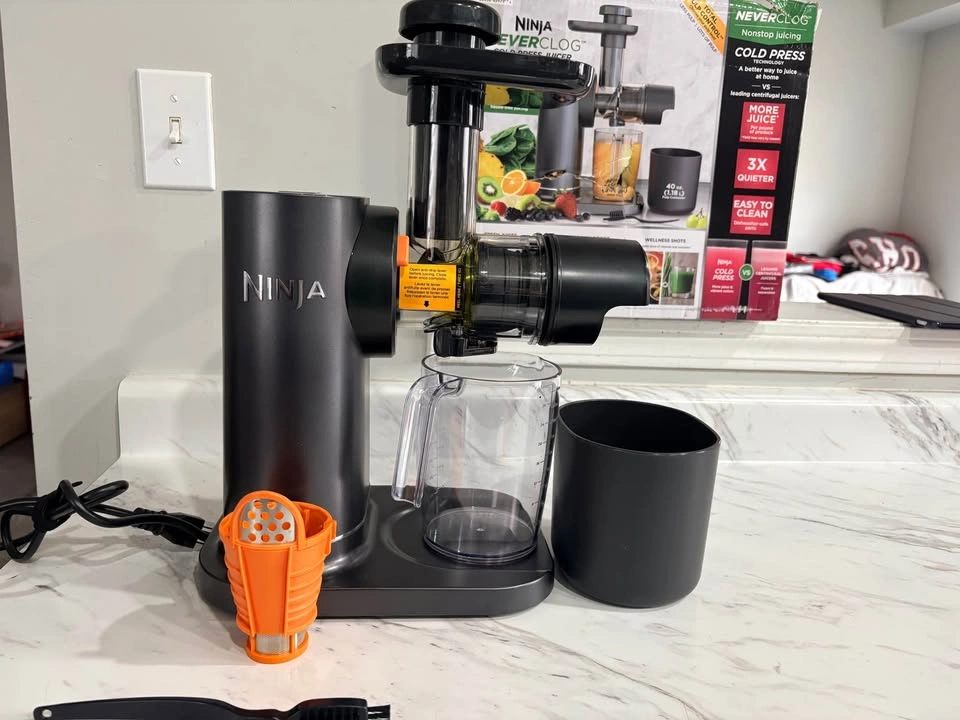 Ninja NeverClog Cold Press Juicer - photo 2