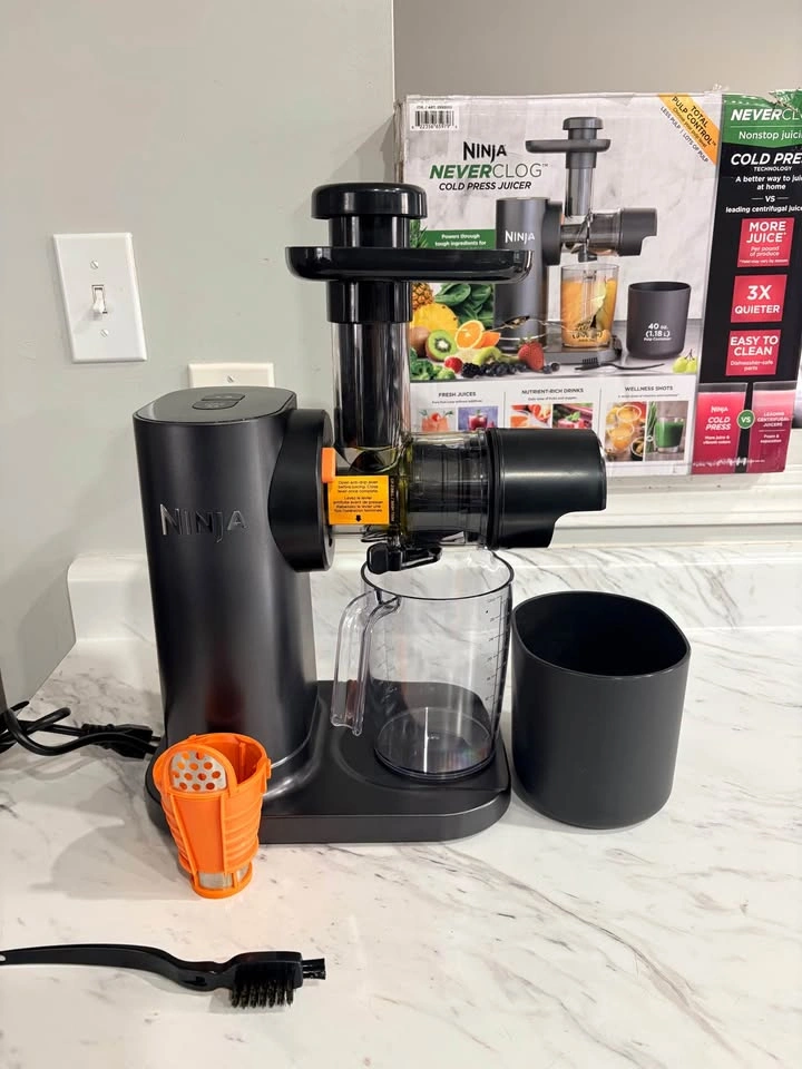 Ninja NeverClog Cold Press Juicer - photo 3