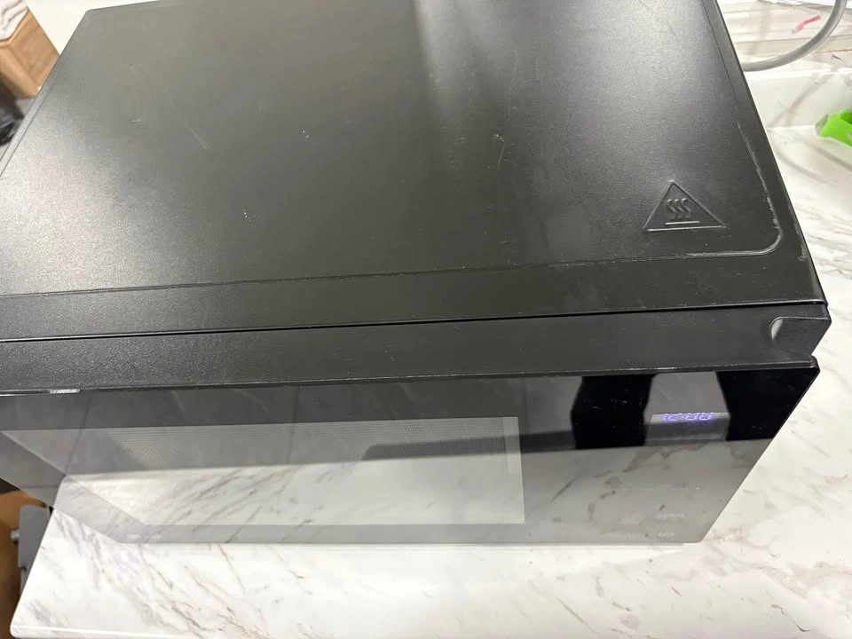 LG Smart Inverter Microwave 1.5 cu ft - photo 5