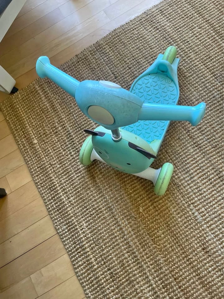 3 wheel toddler scooter