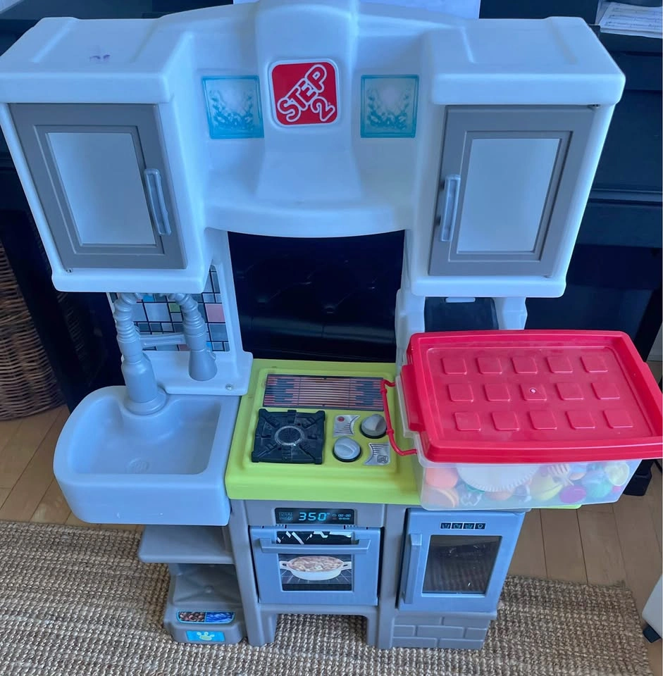 Step2 Play Kitchen Set with Play Food