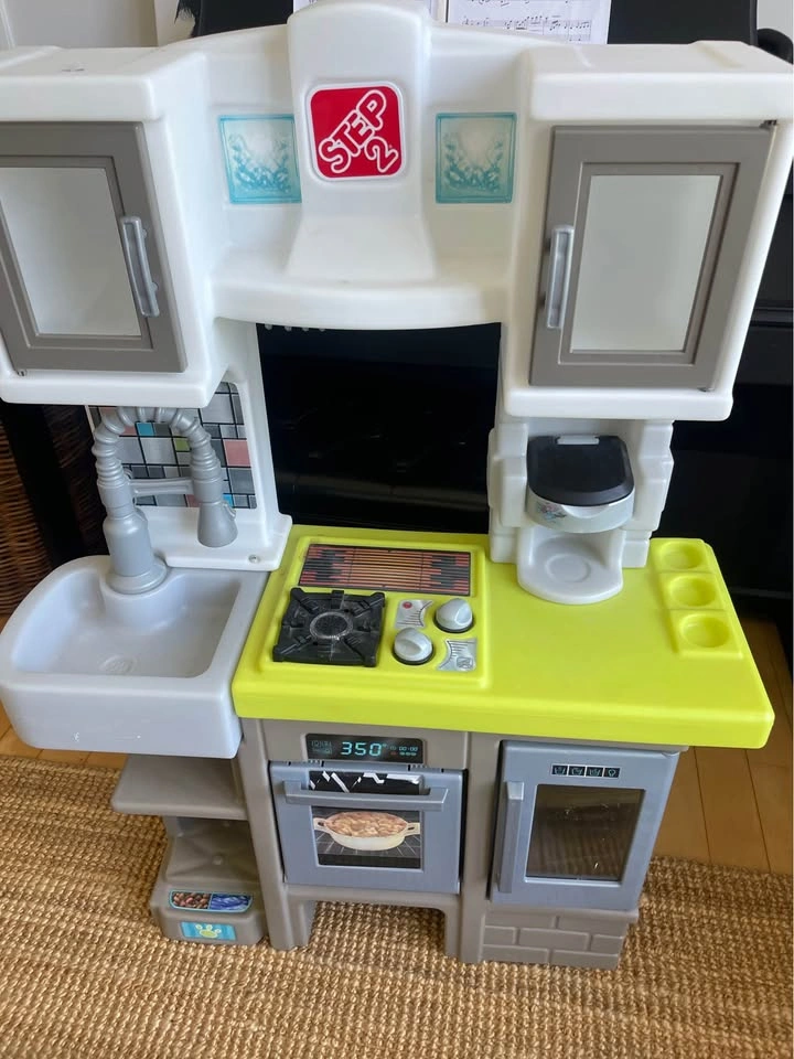 Step2 Play Kitchen Set with Play Food - photo 2