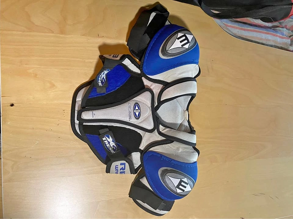 Youth Hockey Shoulder Pads