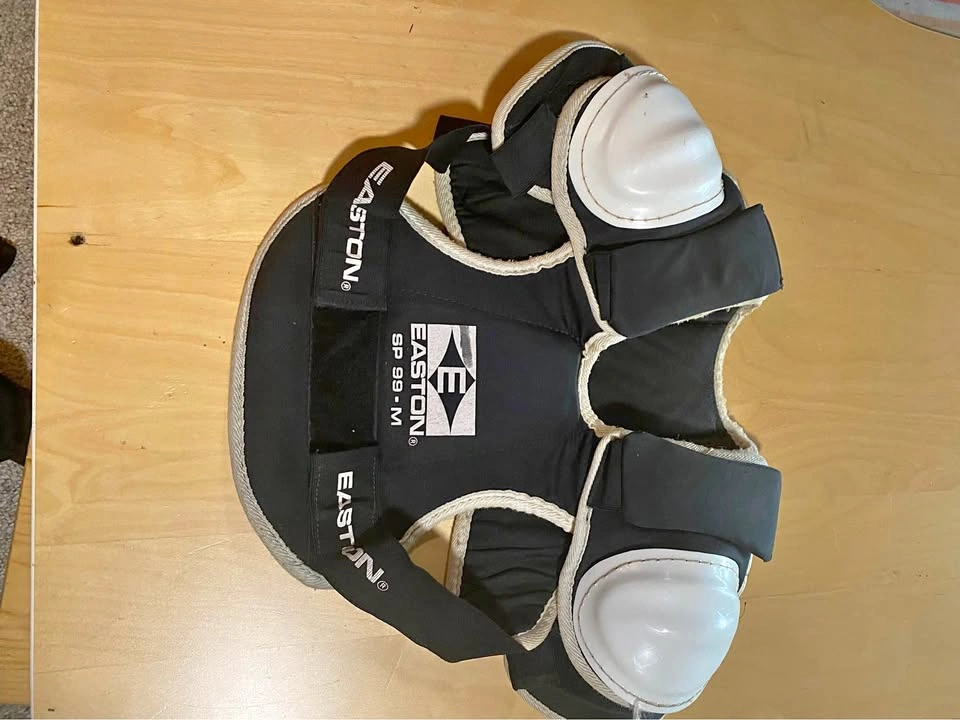 Youth Hockey Shoulder Pads