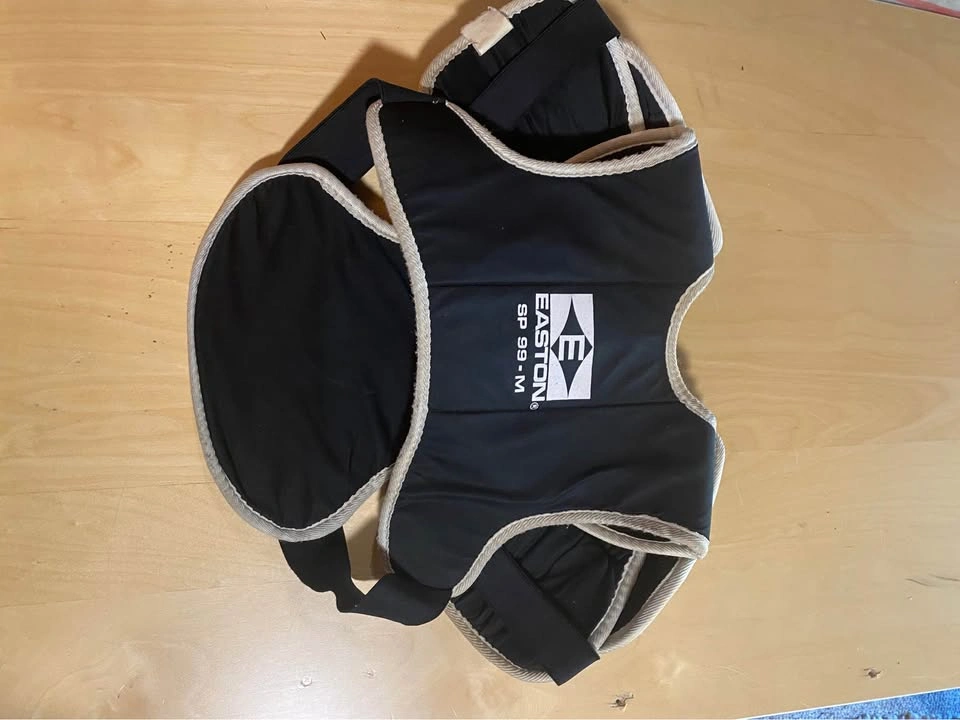 Youth Hockey Shoulder Pads - photo 2