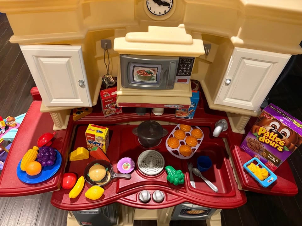 Step2 Party Time Kitchen - Interactive Electronic Burners - photo 5