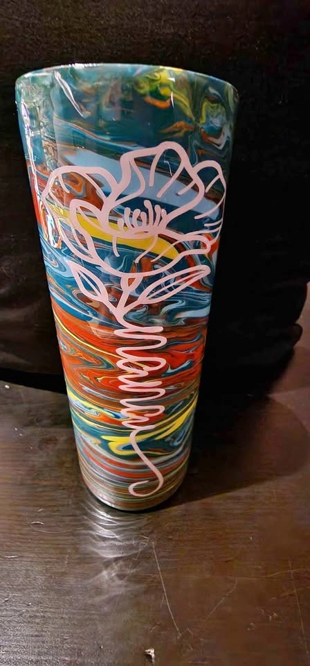 🌟 Custom 20 oz Tumblers – Made with Love! 🌟