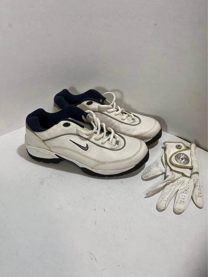 Women's Golf Shoes and Glove