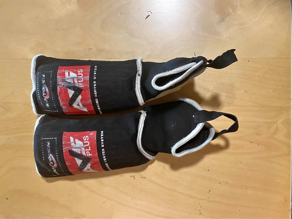 Kids Ball Hockey Shin Pads