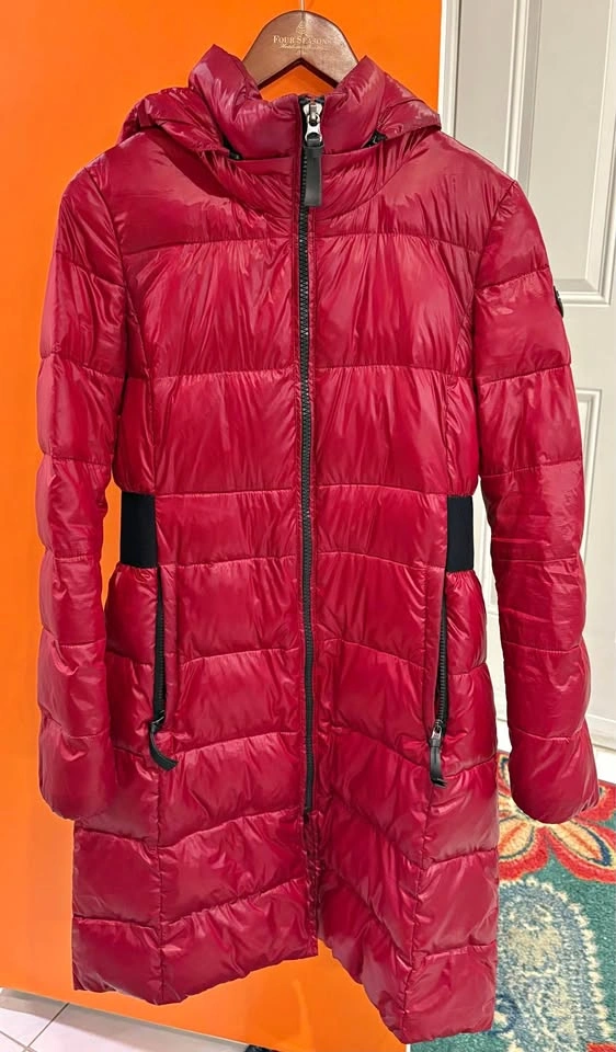 Calvin Klein Red Puffer Coat XS/TP