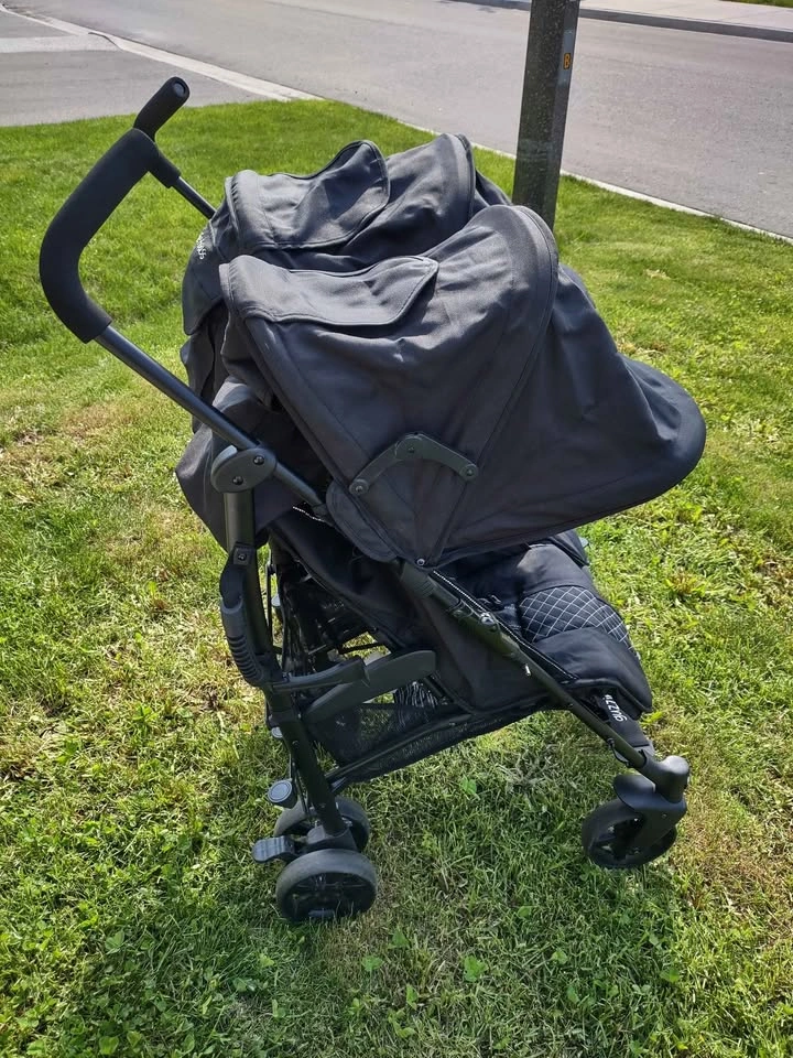 Gently Used guzzie + Guss Side-by-Side Double Stroller - photo 2