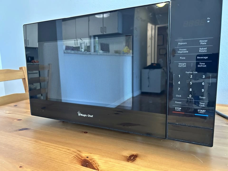 Magic Chef Microwave - Black