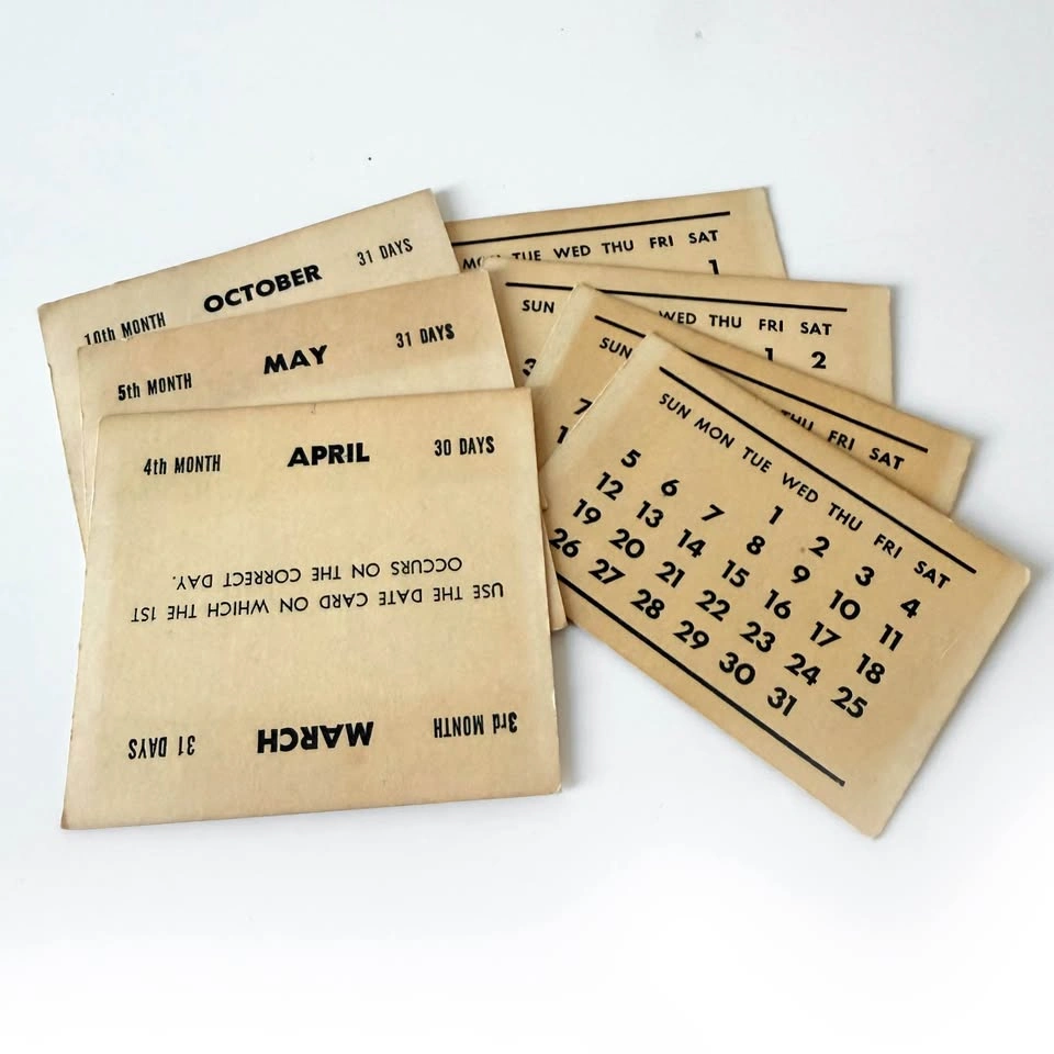 Vintage Desk Calendar Pen Holder Set - photo 2