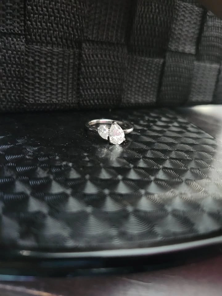 Toi et Moi Pear Cut Moissanite Size 8 Ring - photo 4