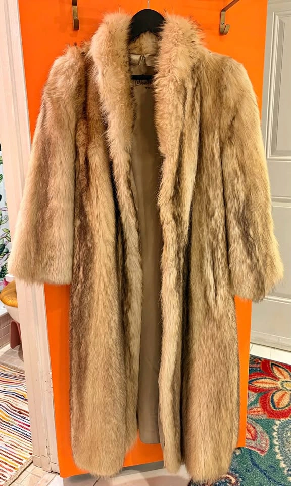 Vintage Svend Furs Toronto Real Fur Coat