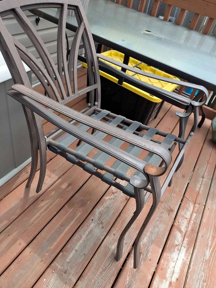 Outdoor table and chairs!