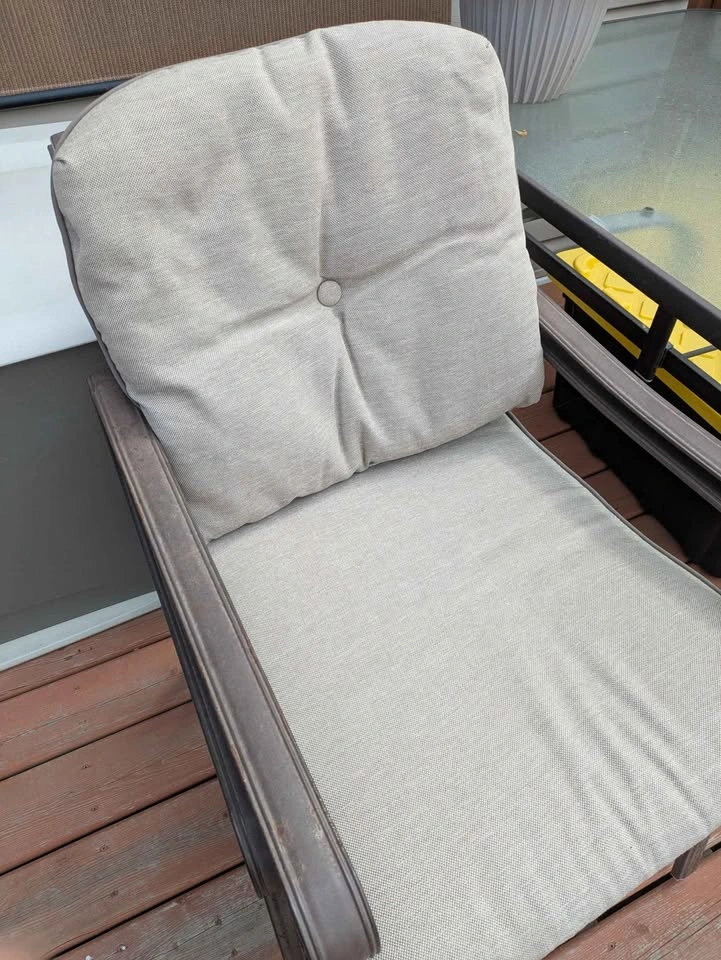 Outdoor table and chairs! - photo 4