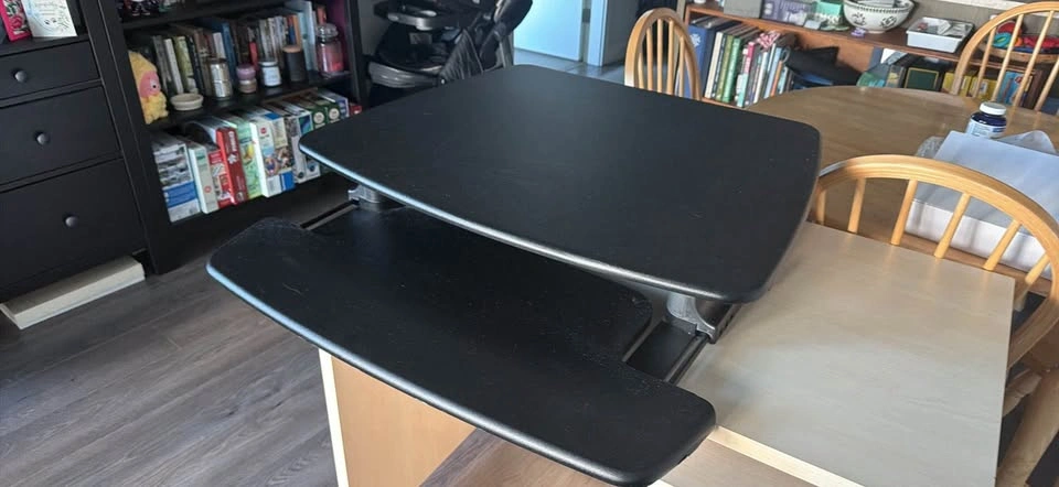 Standing Desk Converter (Varidesk Pro 30) - photo 4
