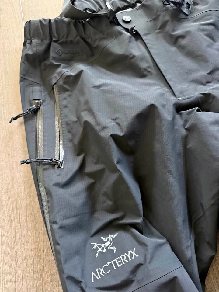 Arc'teryx Beta AR Pants - Woman's Small