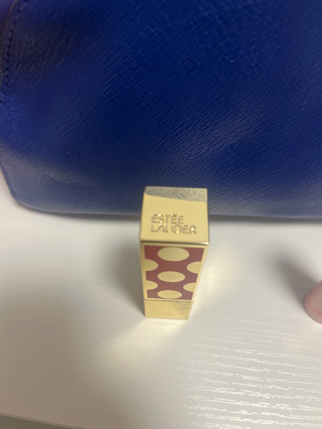 Estée Lauder Limited Edition B15 "Sneak Peak" Lipstick - photo 2