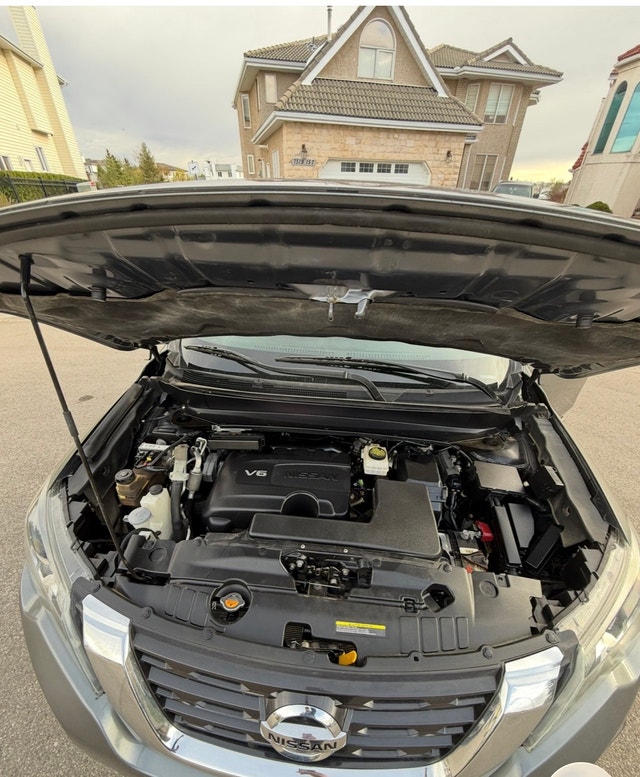 2017 Nissan Pathfinder SV 7 Passenger 4x4 - photo 5