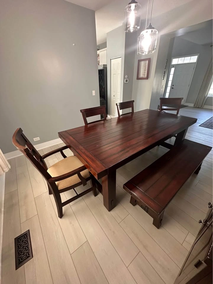 🔥 Beautiful Solid Wood Dining Table Set – Seats Up to 10! 🔥 - photo 2