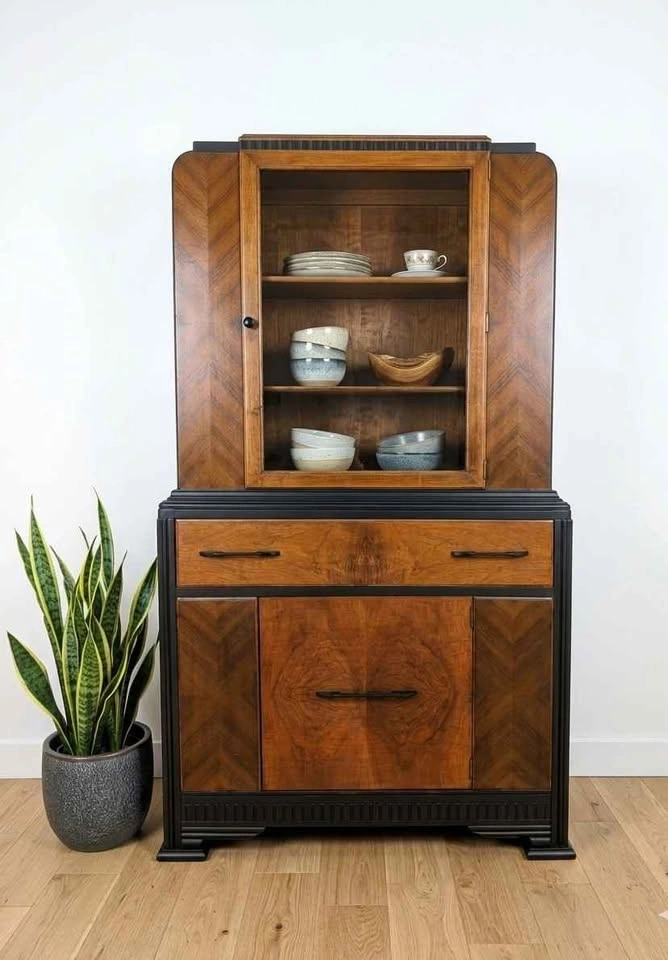 Vintage China Cabinet - photo 2