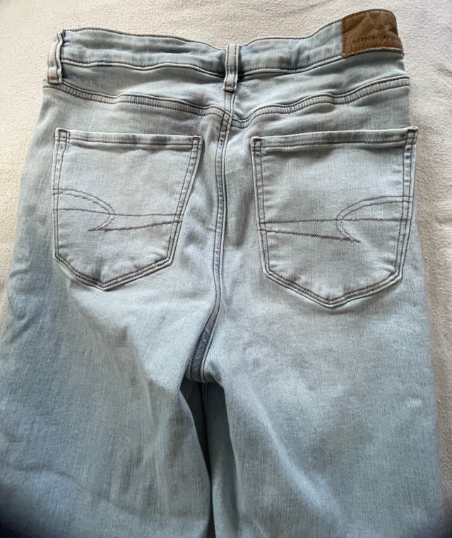 Size 6 - American Eagle Super High-Rise Jegging - photo 2