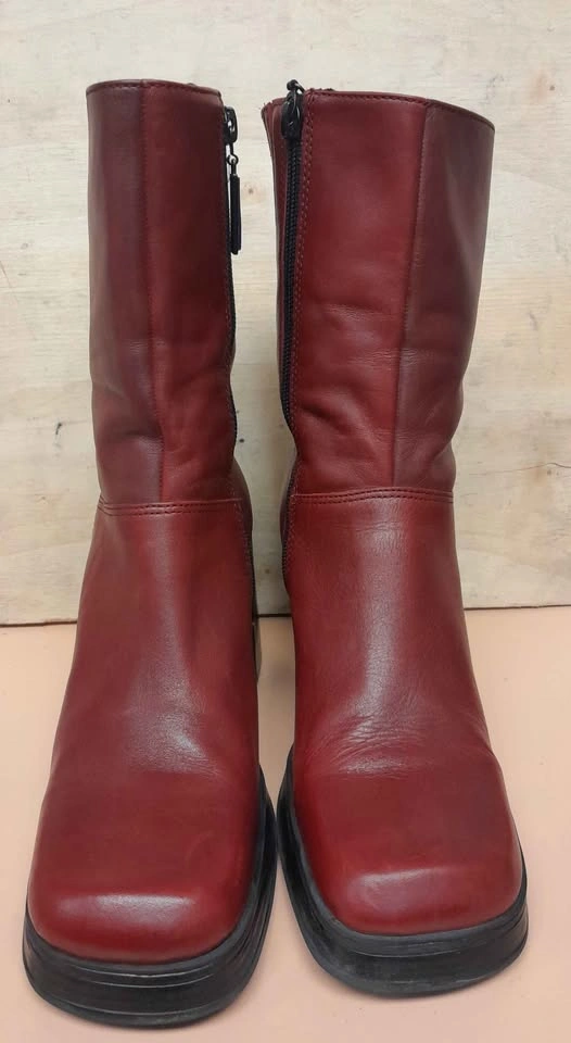 Vintage TOMMY HILFIGER Boots - Women's Size 10 - photo 3
