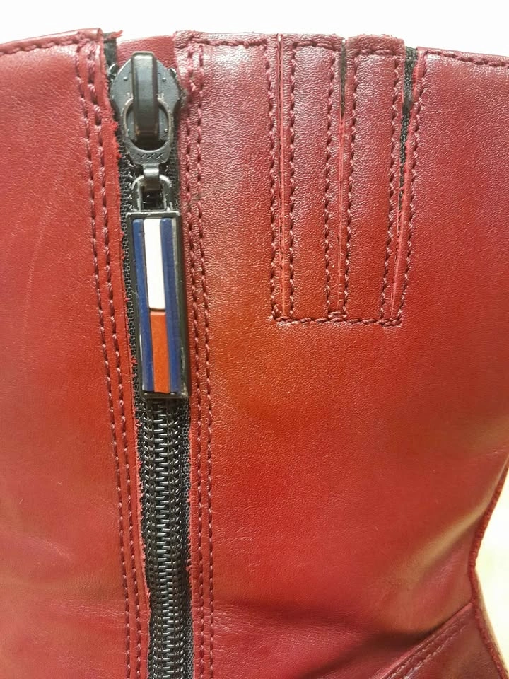 Vintage TOMMY HILFIGER Boots - Women's Size 10 - photo 4