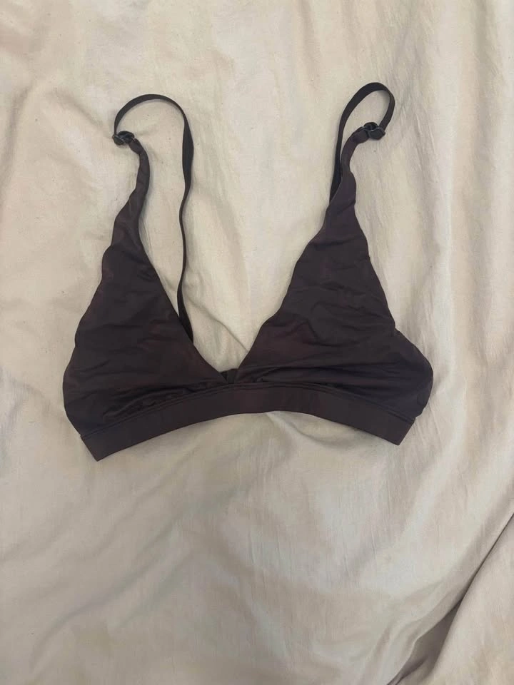 Lulu sports bra