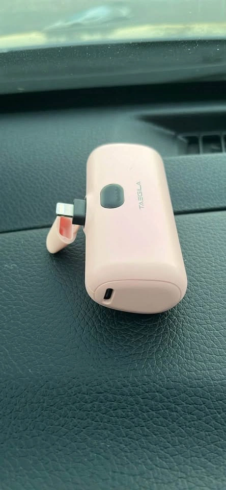 Brand new never used portable chargers - photo 5