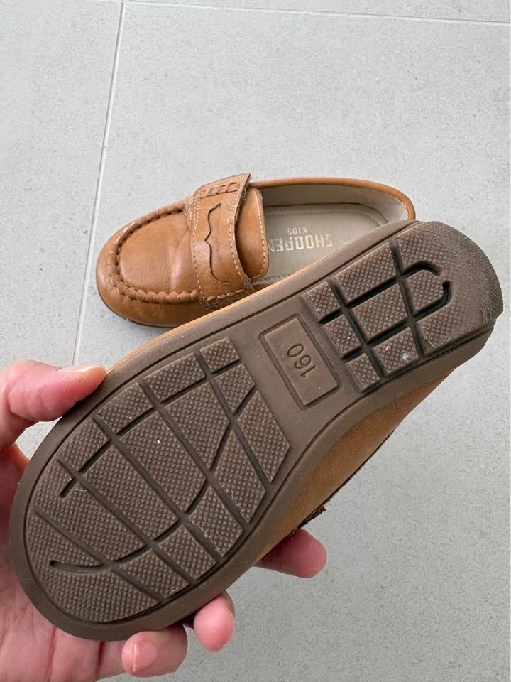 Shoope Kids brown loafers size 10-11 - photo 3