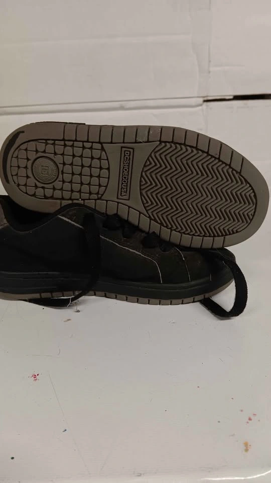 DC Shoes Court Graffik Black Skate Shoes Size 3 - photo 3