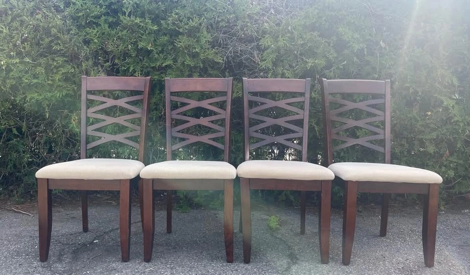 Set of 4 Dining Chairs