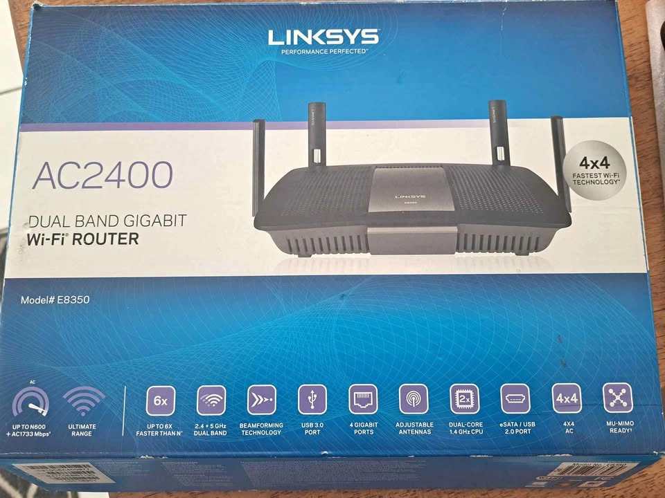 Linksys E8350 Dual Band Router
