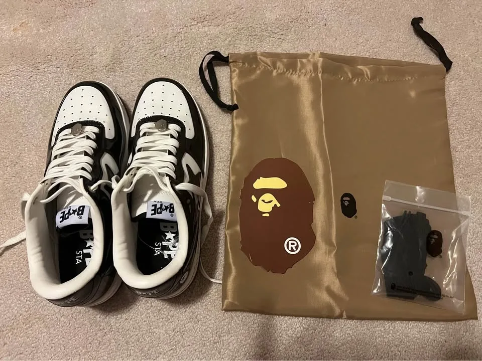 Black Bapestas size 10 image indicator(4)