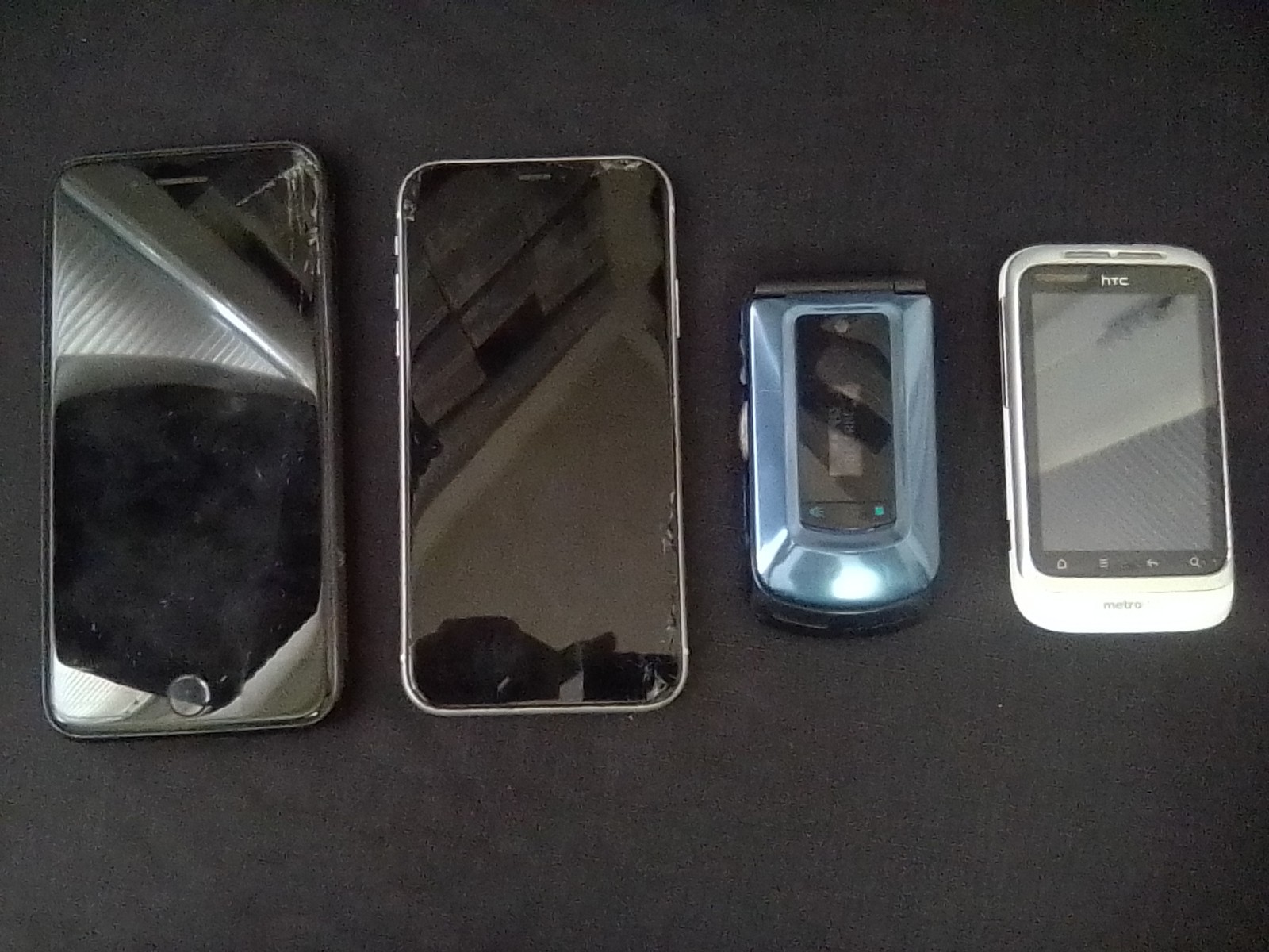 Apple iPhones 7 Plus & 8, HTC Sense, Motorola i412 (Used)