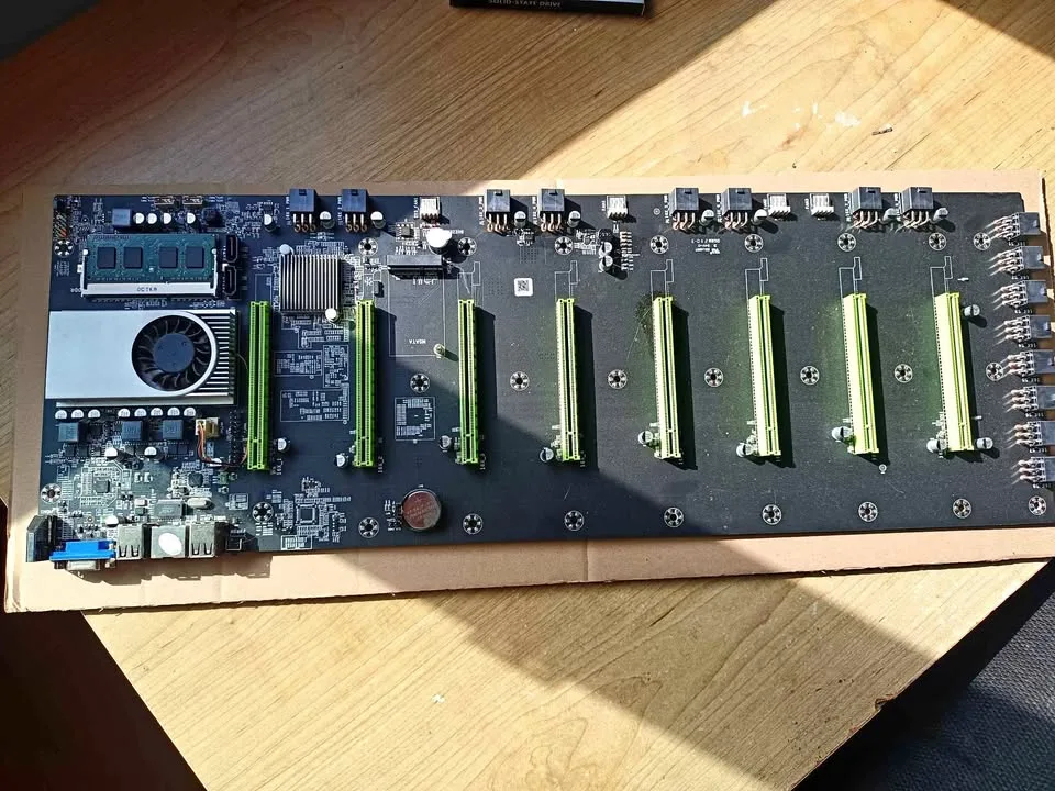 BTC-D37 motherboard with memory and solid state drive. thumbnail