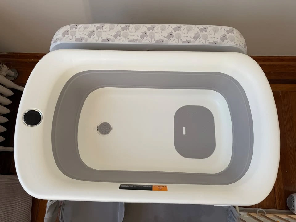 2 in 1 Baby Bathtub with Changing Table - photo 5