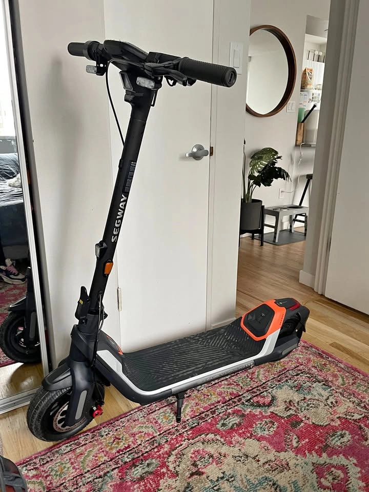 2023 Segway p65 escooter | 40km/h | 65km range | 500w