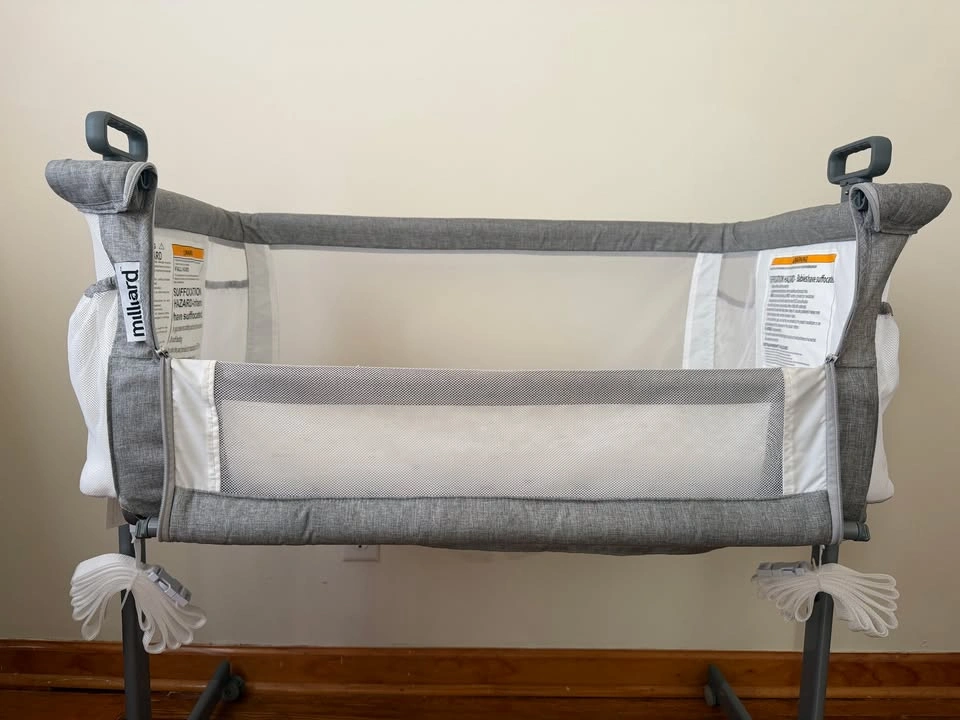 Milliard Baby Bedside Bassinet Sleeper - photo 5
